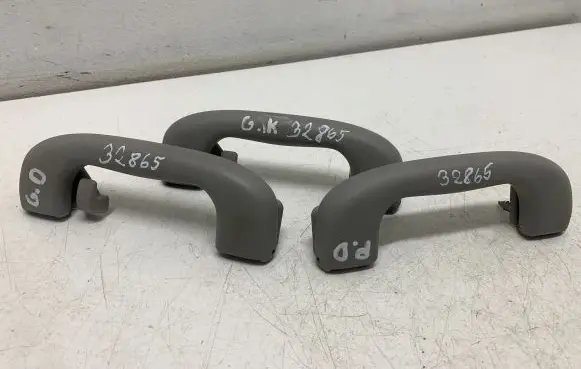 Opel Astra K A set of handles for the ceiling 5354926