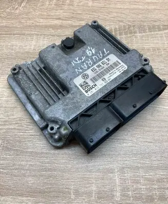 Volkswagen Touran I Engine control unit/module ECU 03G906021DM 0281012737
