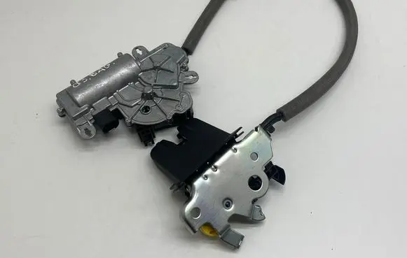 Audi Q3 F3 Tailgate/trunk/boot lock/catch/latch 5TA827887C