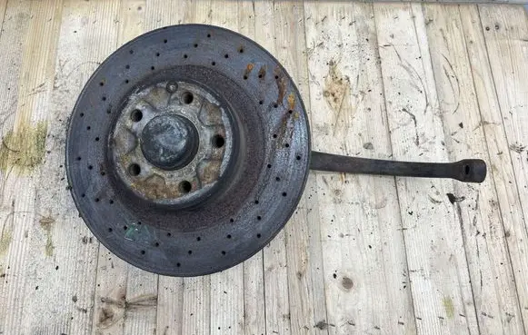 Mercedes-Benz CL C215 Front wheel hub spindle knuckle
