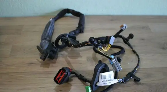 Volvo V50 Front door wiring loom 30772115