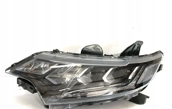 Mitsubishi Outlander Headlight/headlamp 8301D3