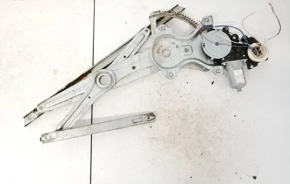 Toyota Verso Front door window regulator motor 915655102 915655-102