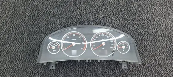Opel Vectra C Speedometer (instrument cluster) 13186672CS