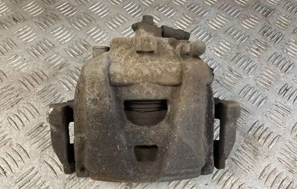 Audi Q3 8U Front brake caliper