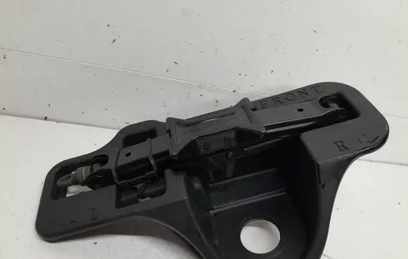 Toyota Prius (XW20) Lift Jack 6477747010