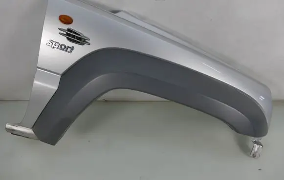 Jeep Cherokee III KJ Fender