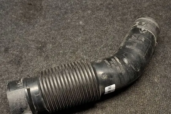 Citroen Berlingo Air intake hose/pipe 9810920980