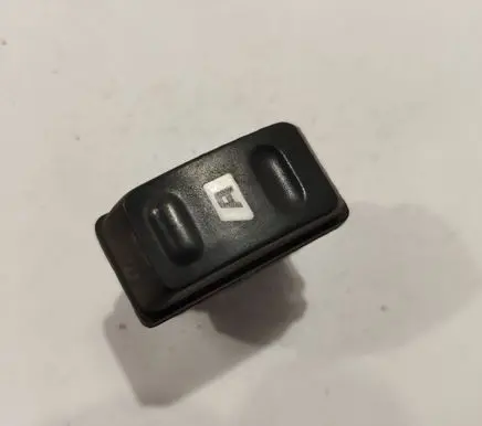 Citroen Xsara Picasso Electric window control switch 22681