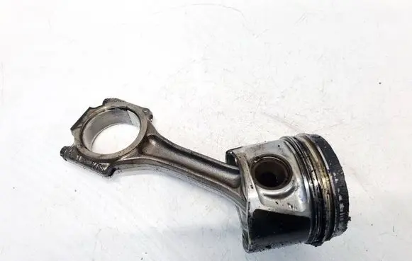 Skoda Octavia Mk2 (1Z) Piston with connecting rod 038J