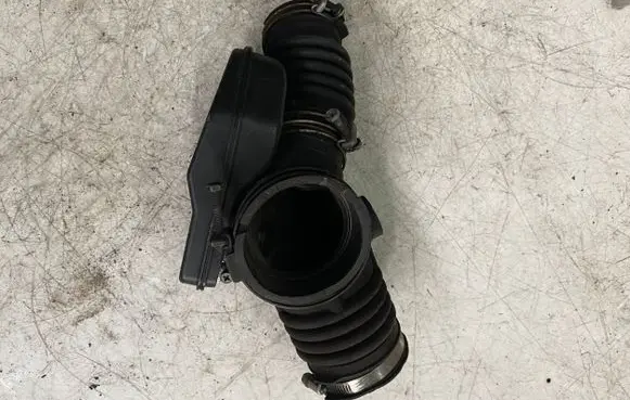 Lexus RX 330 - 350 - 400H Air intake duct part