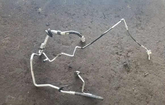 Audi Q5 SQ5 Air conditioning (A/C) pipe/hose 8R1260712D