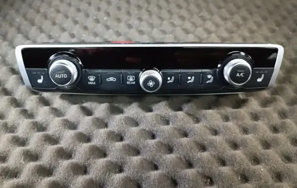 Audi A3 S3 8V Climate control unit 8V0820043AL