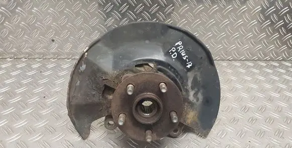 Front wheel hub