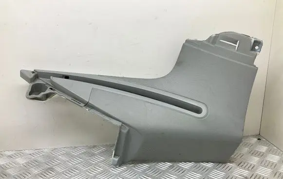 Audi A4 S4 B9 (D)pillar trim (top) 8W9867245