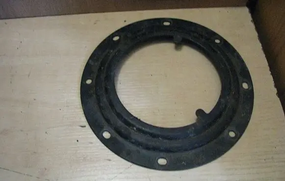 KIA Ceed In tank fuel pump screw locking ring/nut 