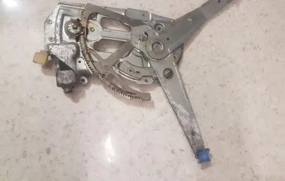 Volvo S60 Front door window regulator with motor 101353XXX