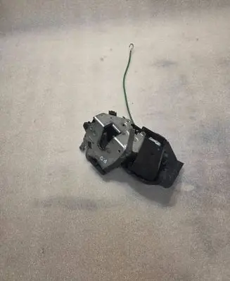 BMW 7 E38 Front door lock