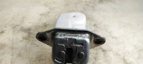 Subaru Legacy Tailgate/trunk/boot lock/catch/latch