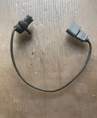 Volkswagen Touareg I Crankshaft position sensor 0261210178