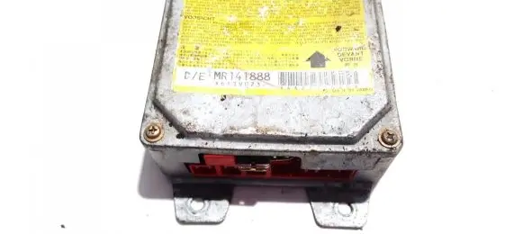 Mitsubishi Colt Airbag control unit/module MR141888 X6T39073