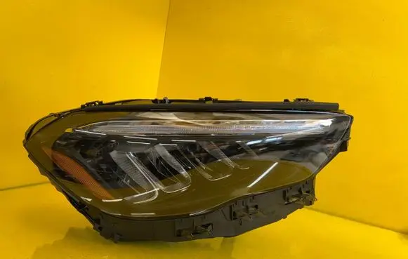 Mercedes-Benz B W247 Headlight/headlamp A2479064004