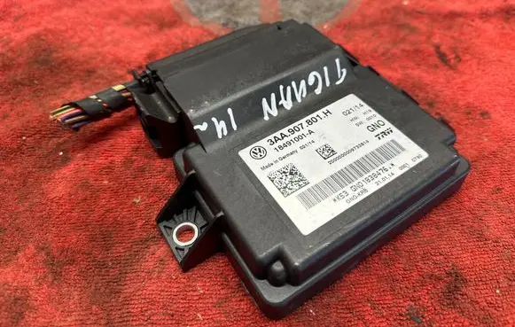 Volkswagen Tiguan Hand brake control module 3AA907801H 18491001A 200000009733814