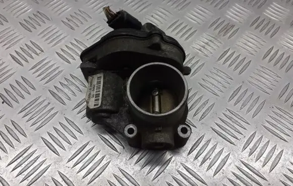Ford Focus Throttle valve position sensor 2S6U-9E927-F