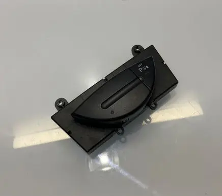Mercedes-Benz E W211 Parking (PDC) sensor switch 2118206510 03751220 A2118206510