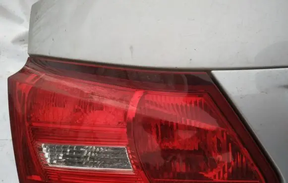 Lexus IS 220D-250-350 Tailgate rear/tail lights