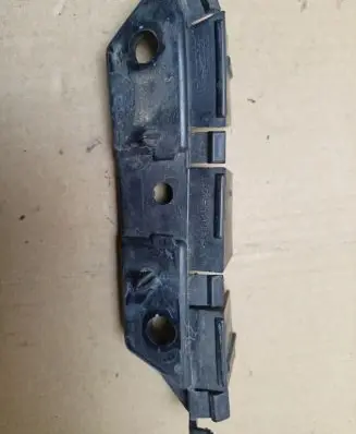 Ford Fusion II Front bumper mounting bracket TD-17D950