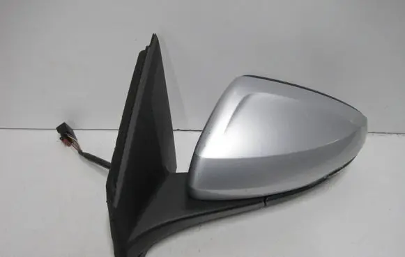 Volkswagen Polo VI Front door electric wing mirror 