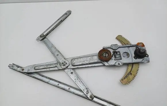 Daihatsu Gran Move Front door manual window regulator 