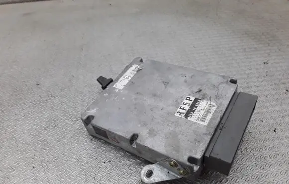 Mazda 6 Engine control unit/module RF5P18881B