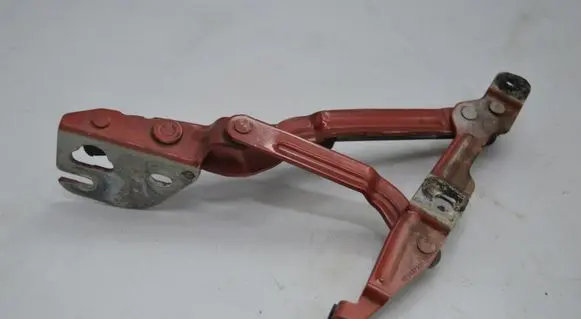 Volkswagen PASSAT B5 Tailgate/trunk/boot hinge 8D5827301C