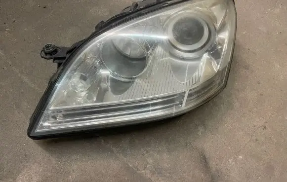 Mercedes-Benz ML W164 Headlight/headlamp 263347