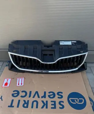 Skoda Fabia Mk3 (NJ) Front bumper upper radiator grill 320020112801 6V0853653