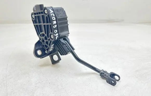 Honda Accord Accelerator throttle pedal 1988007750 04K14A0007