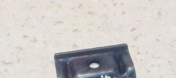 Battery bracket