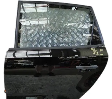 Volkswagen Polo V 6R Front door 