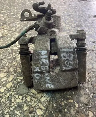 Renault Megane II Rear brake caliper