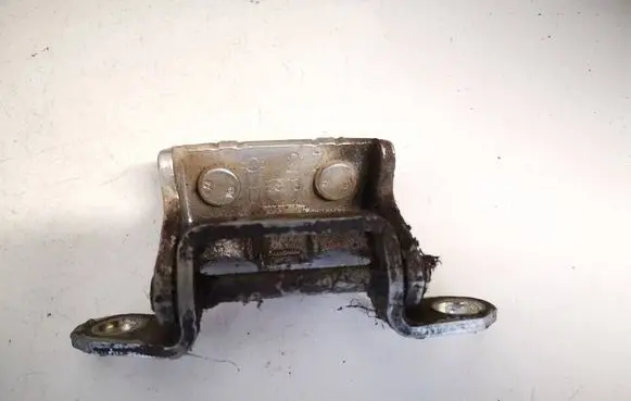 Nissan Primera Rear door lower hinge