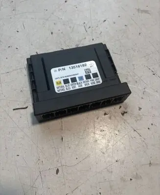 Opel Zafira C Comfort/convenience module 13516182 876182B283490007