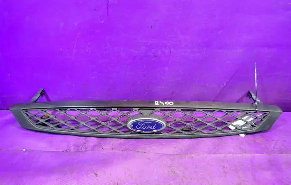 Ford Focus Front grill 2M518200AGW