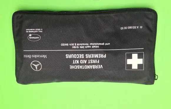 Mercedes-Benz C W203 First aid kit 