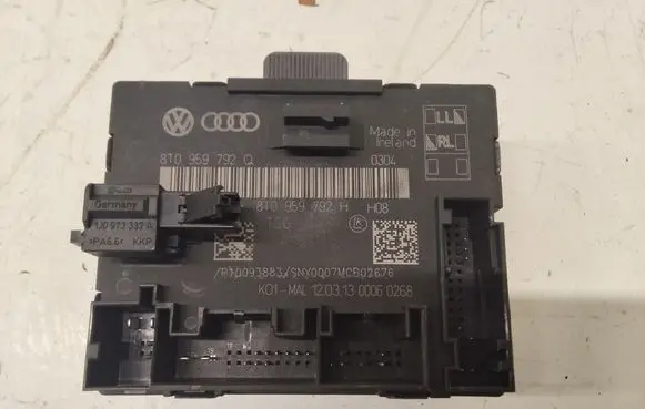 Audi A5 8T 8F Door control unit/module 8T0959792Q
