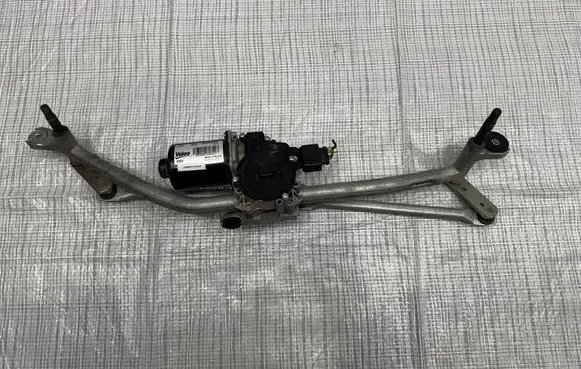 Jaguar F-Pace Front wiper linkage W000060842