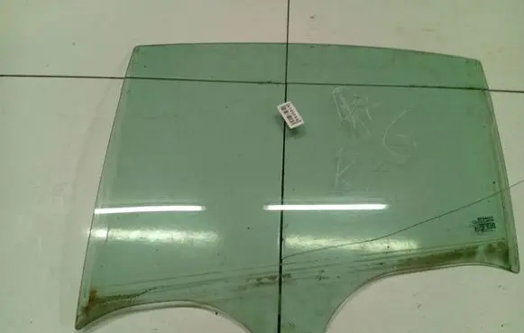 Renault Laguna III Rear door window glass As2