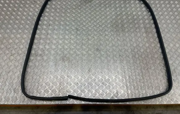 Mercedes-Benz Citan W415 Loading door rubber seal (on body) 