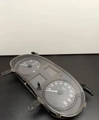 Opel Vivaro Speedometer (instrument cluster) P8200283199D 281123777 281177168